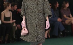 2025秋冬女装周，趋势如何定义女性新形象？