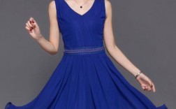 朵以钉珠蓝短裙，钉珠工艺如何提升设计感？