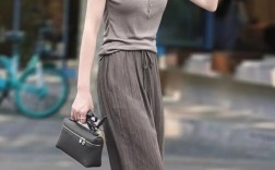 夏装长裤怎么搭才显瘦时髦？