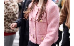 粉色外套怎么搭好看？