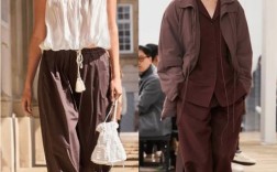 2025冬女装流行色调有哪些？