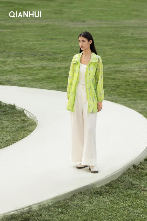 榭飞雍女装，如何穿出法式慵懒高级感？-图1