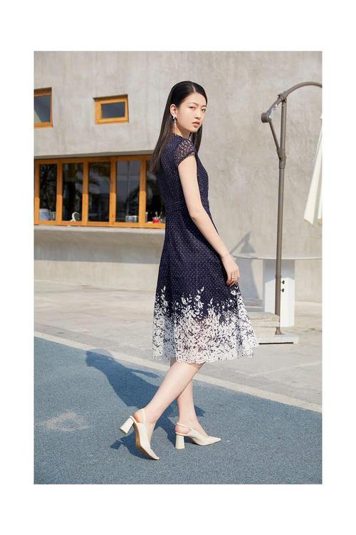 floragarden女装官网，时尚与优雅如何兼得？-图3