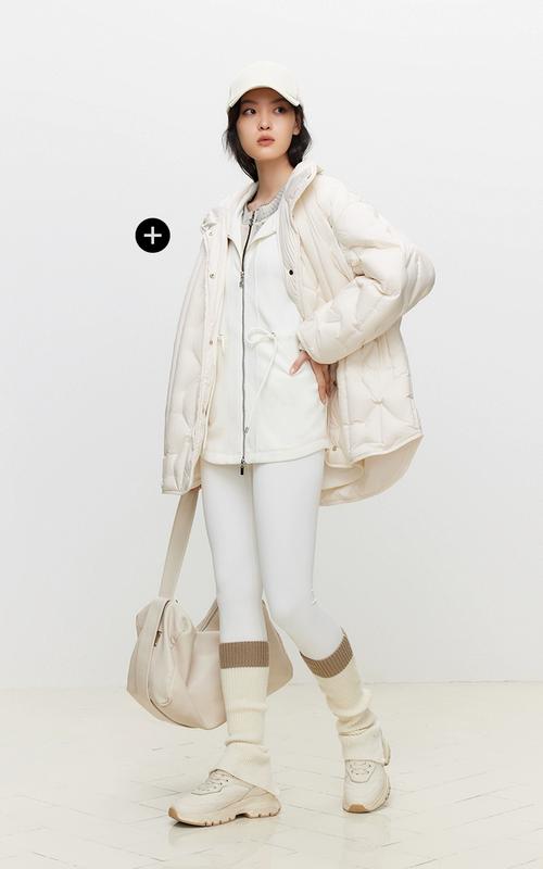 only女装2025冬装新款有何设计亮点？-图2