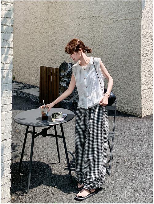 2025新款女装有哪些设计亮点？-图3