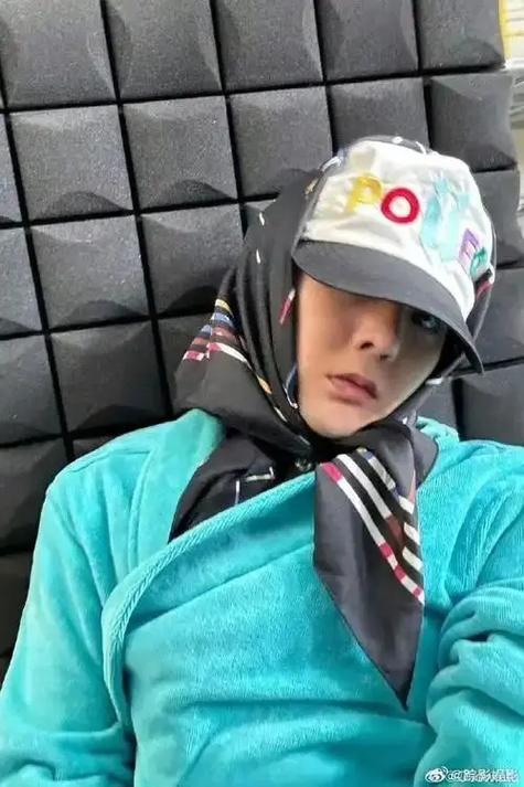 GD女装图引热议，为何他敢如此突破？-图2