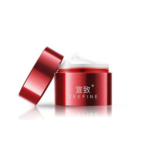 抬头纹用什么护肤品能去除？-图1