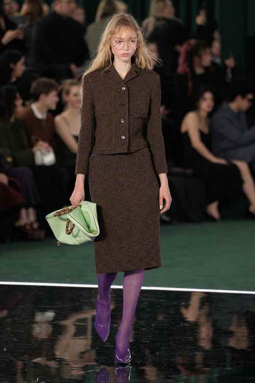 Gucci 2025秋冬女装如何演绎先锋美学？-图1