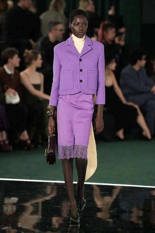 gucci女装成衣2025-图3