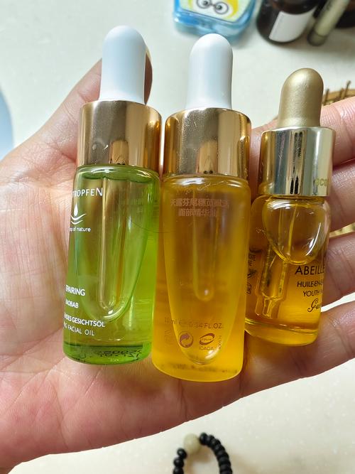 外油内干皮肤，护肤品怎么选？-图3