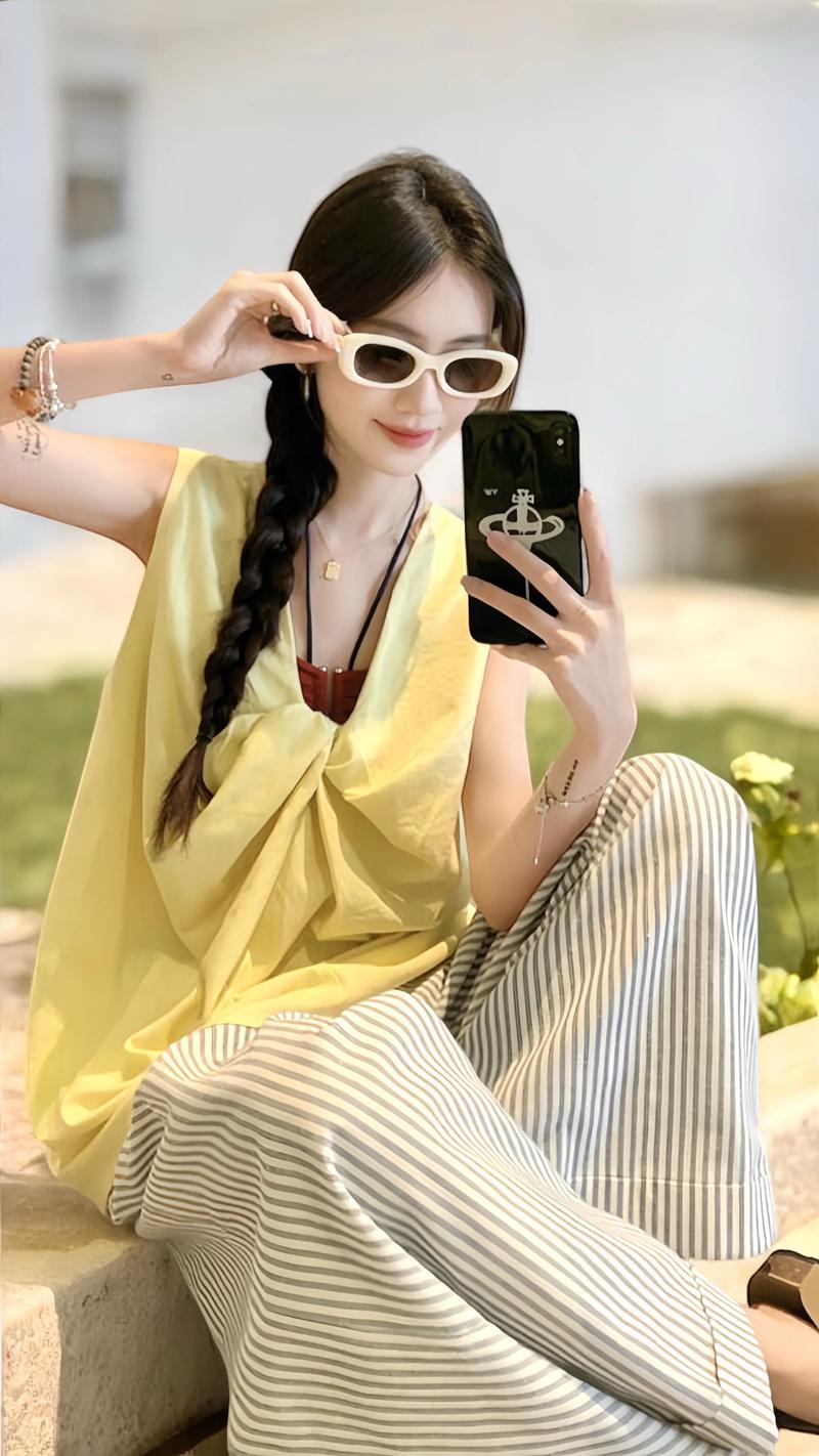 2025夏女装如何搭配出时髦感？-图1