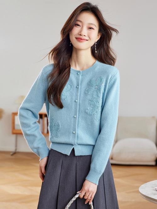 2025新款春装女装外套，选哪款更合适？-图1