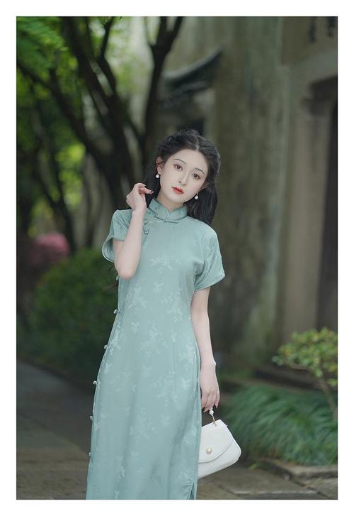 裁缝旗袍如何诠释中国风女装之美？-图1