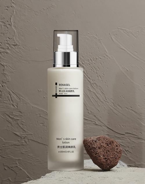 脸部皮肤干燥，该选啥护肤品？-图2