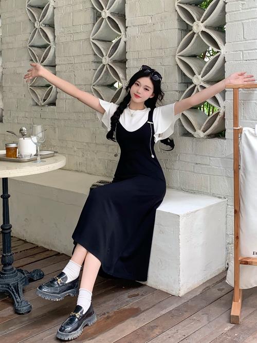 夏天女装做衣服图片，如何欣赏才更出彩？-图2