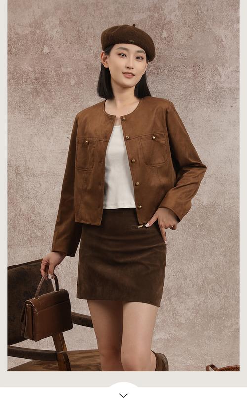 女装秋衣短装下摆不收腰，为何这样设计？-图2