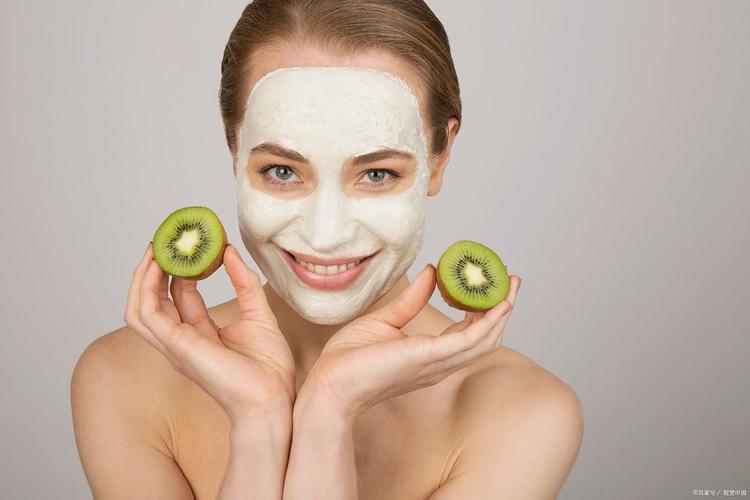 哪些水果能做祛痘面膜？-图1