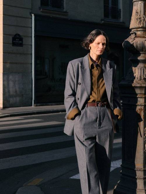 2025冬女装发布会，哪些新趋势将引领潮流？-图2