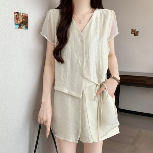 淘宝网下季女装2025，新款趋势怎么选？-图2