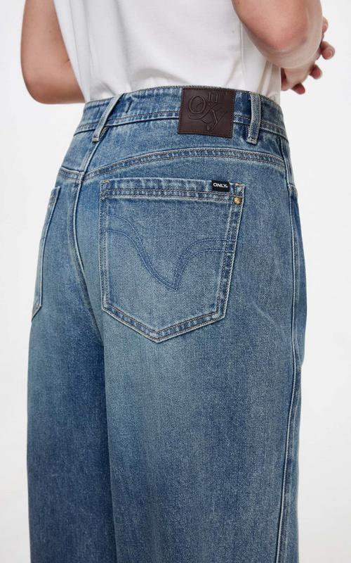 only女装牛仔裤图片-图1