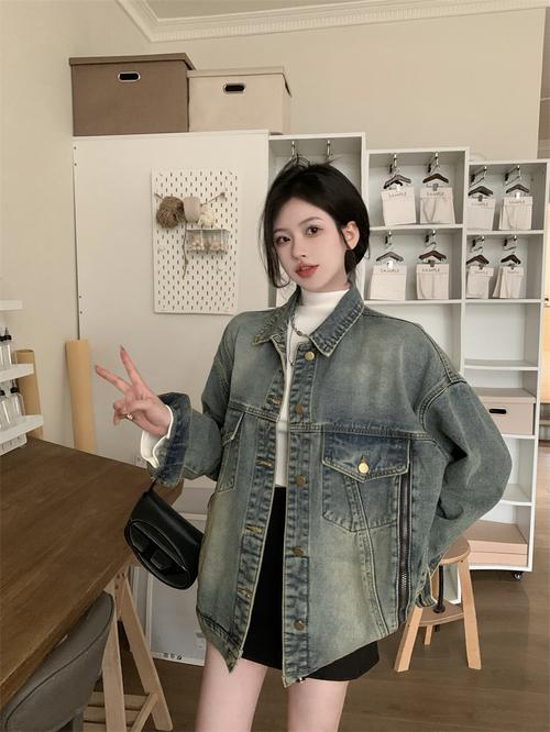 牛仔中长款外套女装怎么搭出彩？-图3