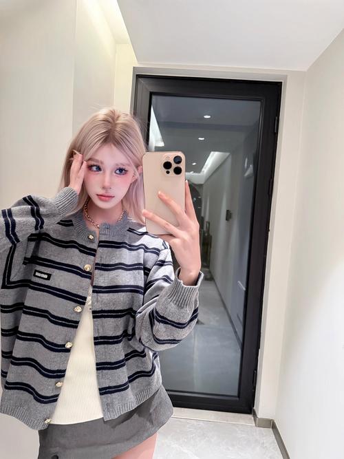 2025流行的秋款女装-图3