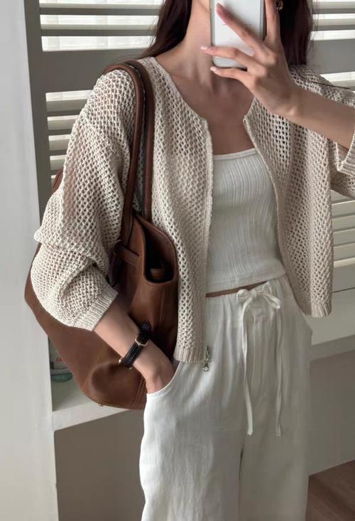 女装东款2025新款有何设计亮点？-图1