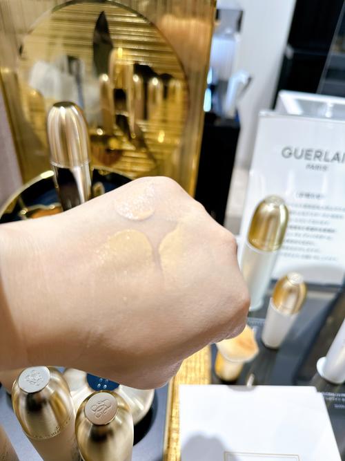 御廷兰花粉底乳真能亮白护肤吗？-图1