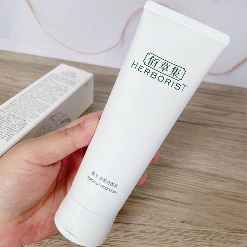 药店祛痘除螨洁面乳，真的能祛痘除螨吗？-图2