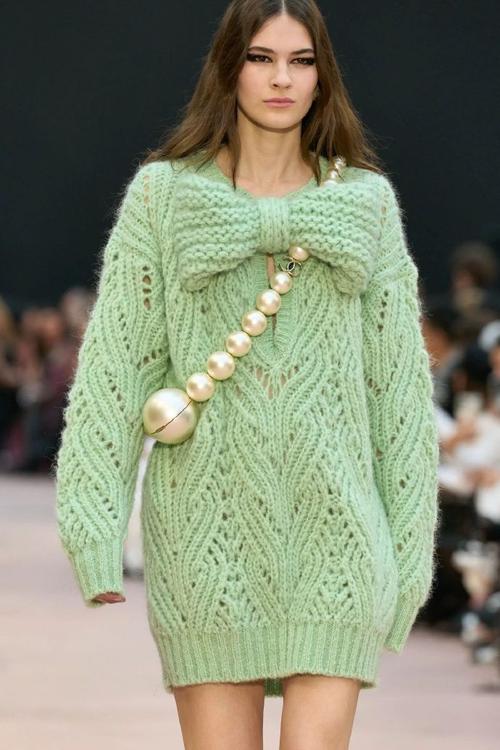 香奈儿2025秋冬女装，如何续写经典与革新？-图2