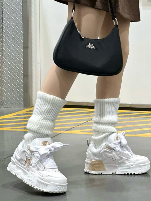 冬季学院风女装怎么搭才好看？-图3