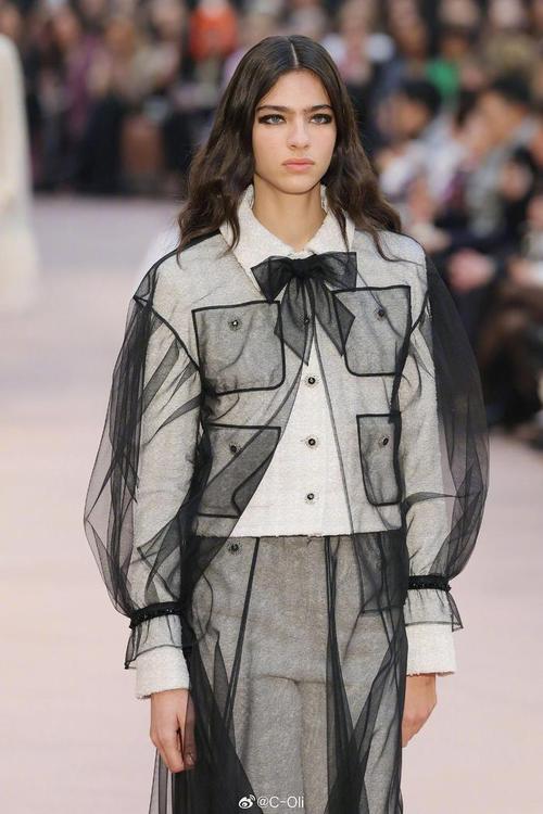 香奈儿2025秋冬女装-图2