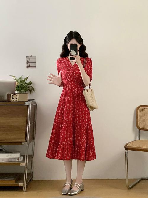 2025夏女装流行色，哪些颜色会成爆款？-图3