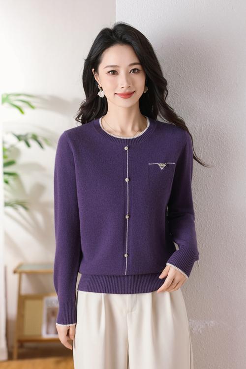 2012新款女装羊毛衫-图1