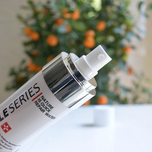 敏感性皮肤适合的护肤品-图2