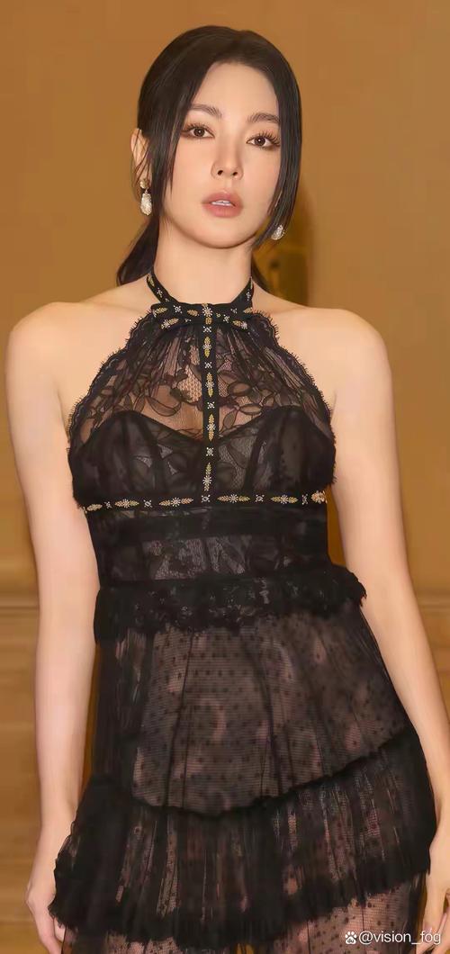 女明星透视女装图片搜索-图2