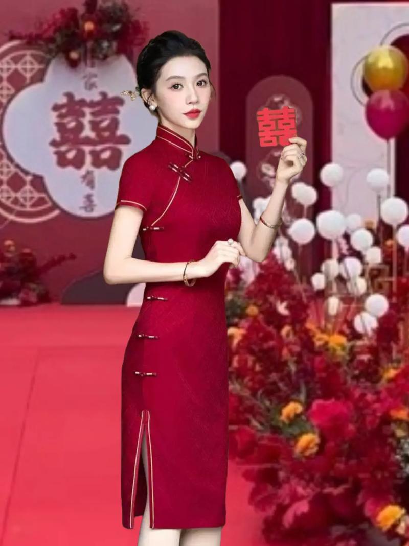 夏季婚礼穿什么女装既得体又时髦？-图3