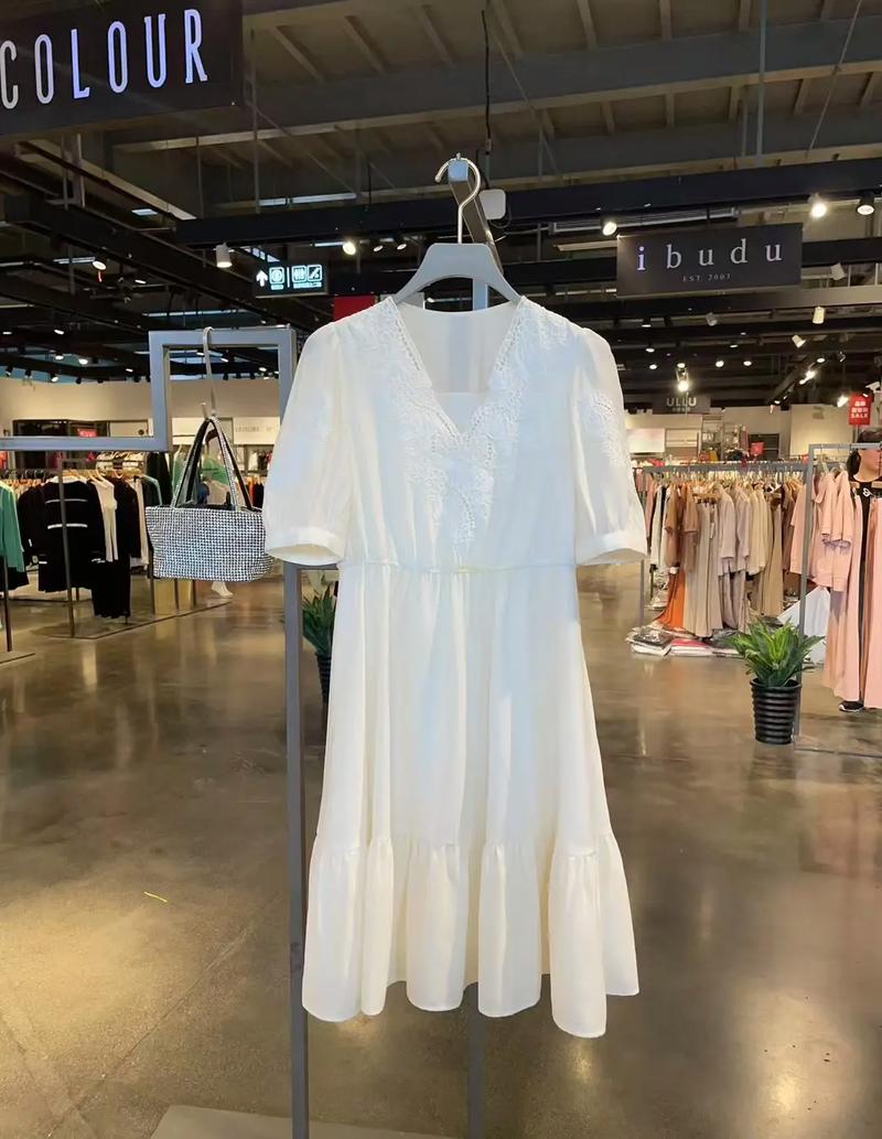 三彩女装2025年夏装-图2