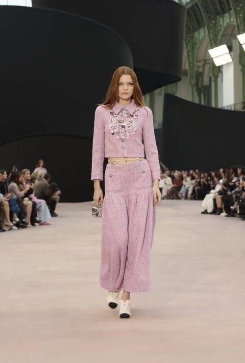 2025香奈儿女装秋冬-图2