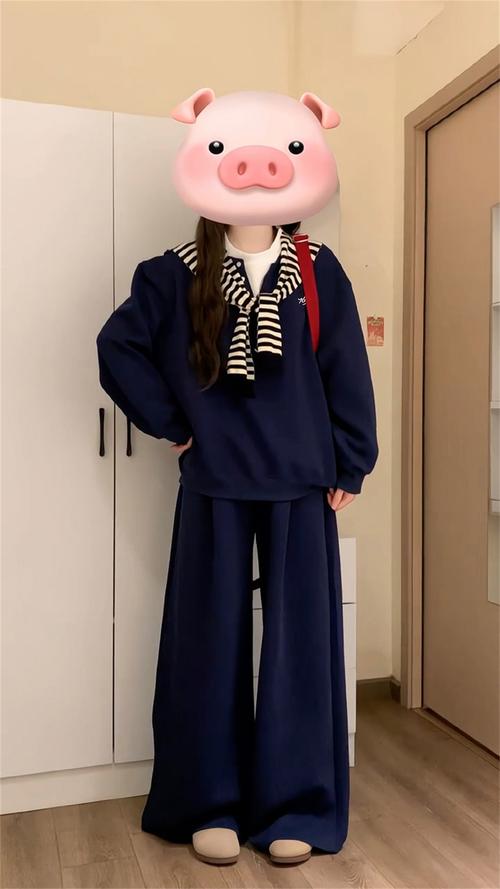 2025学院风女装街拍,如何穿出青春感与个性?-图1 2025学院风女装街拍,如何穿出青春感与个性?-图1