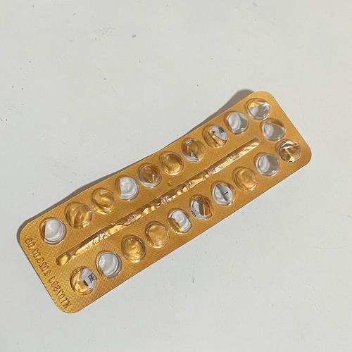 避孕药能祛痘？哪种适合？-图2