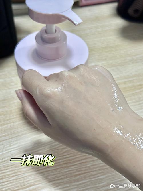 揉出水珠的护肤品到底好不好？-图2