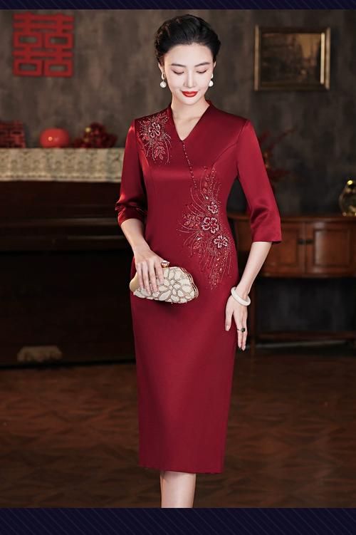 中年女装如何优雅得体又显年轻？-图2