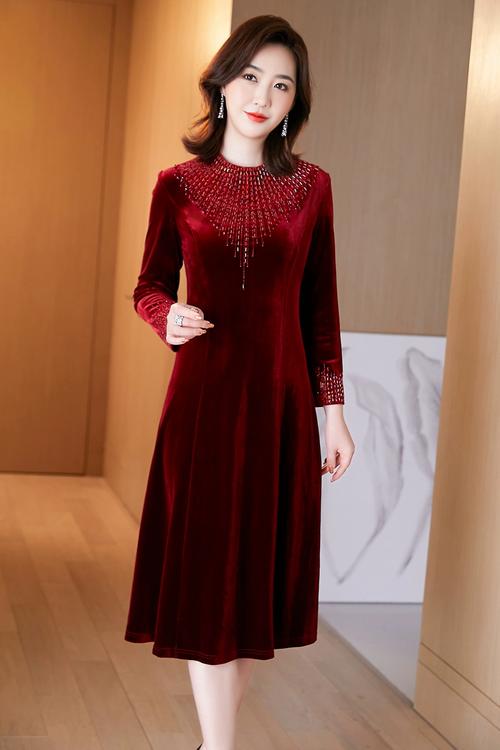 中年女装如何优雅得体又显年轻？-图3