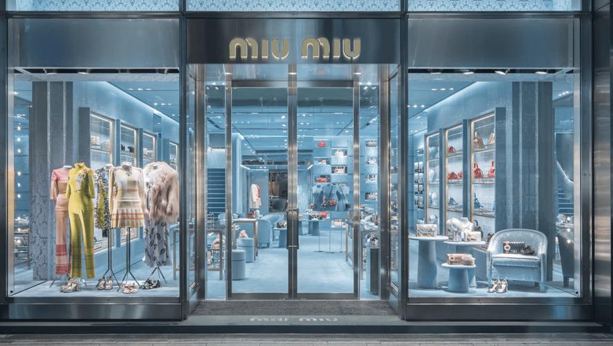 Miu Miu女装旗舰店，为何能成时尚界焦点？-图2