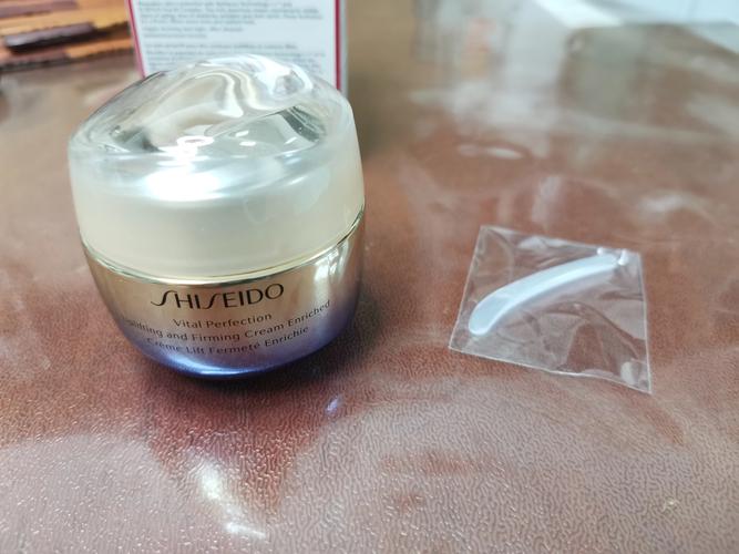 50岁便宜好用的护肤品有哪些？-图2