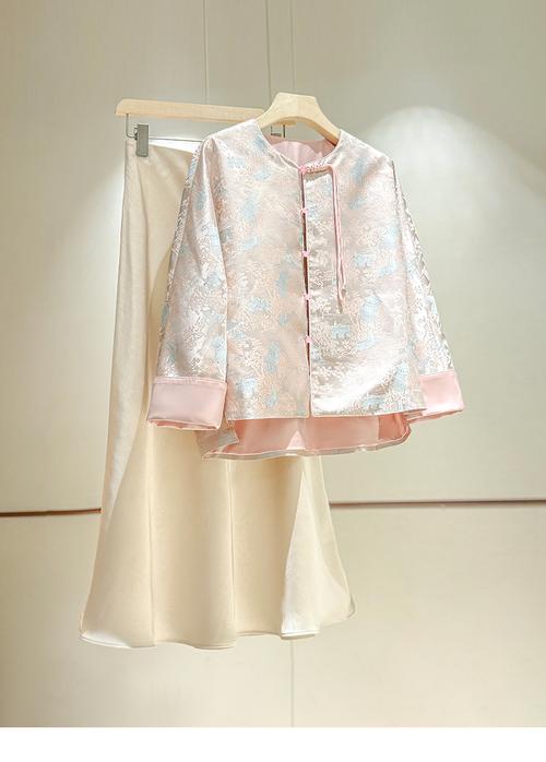 2025春女装流行趋势？图片看风格？-图2