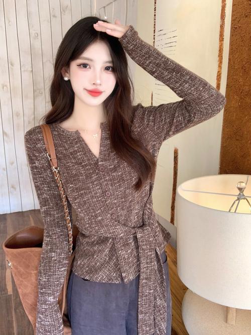 2025女装流行款有哪些？-图3