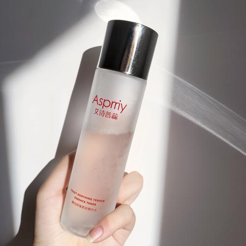 25岁补水护肤品怎么选？-图2