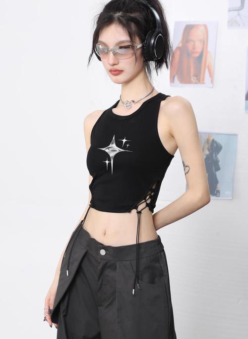 2025新款女装背心，亮点与设计有哪些？-图3